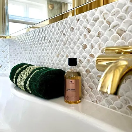 Gold Apartments Jacuzzi Room Częstochowa Eksteriør bilde