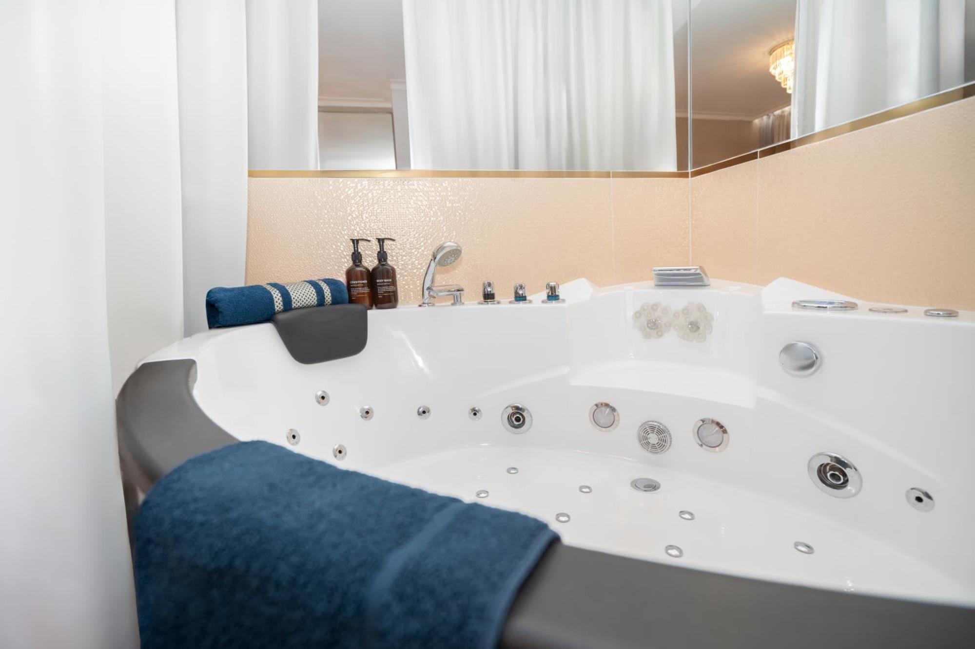 Gold Jacuzzi Czestochowa